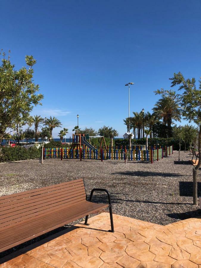 Apartament Primera Linea Costa Almeria Con Wifi
